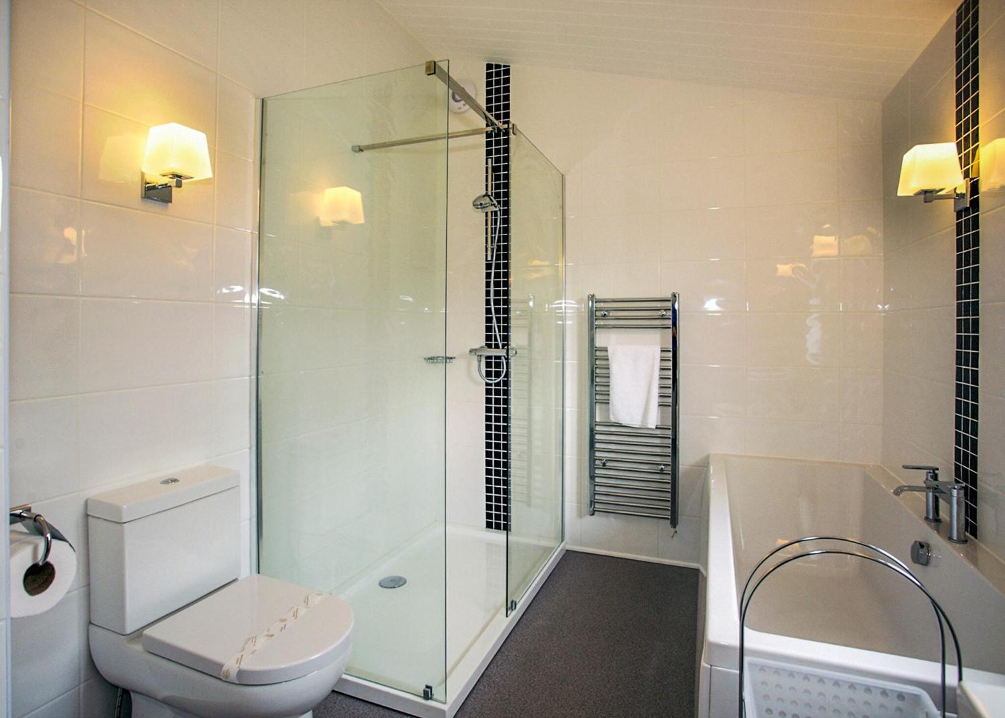 High Lodge Darsham Room photo