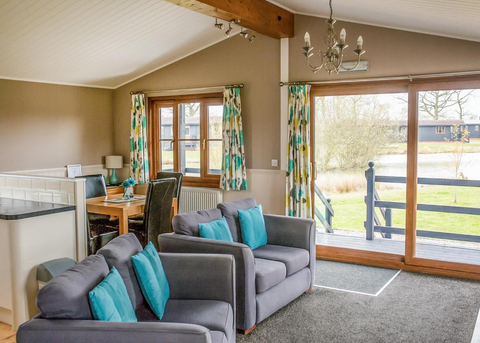 High Lodge Darsham Room photo
